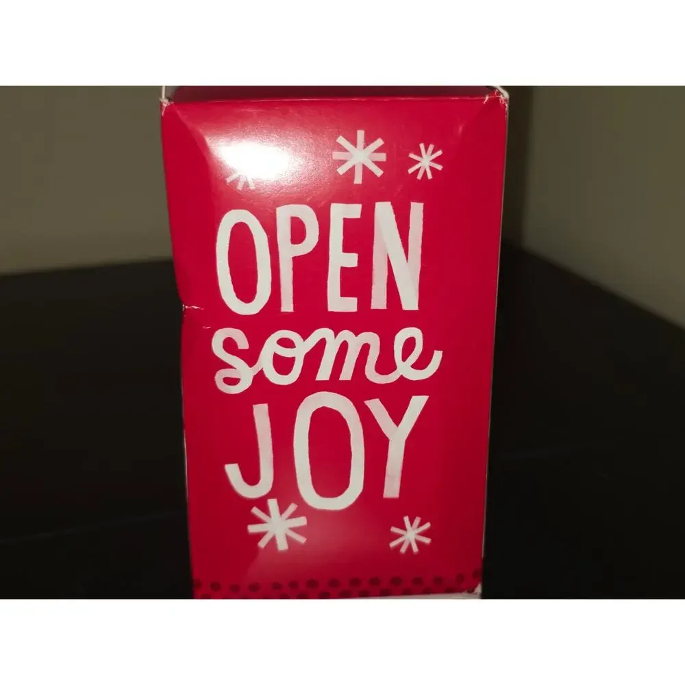 Hallmark hand ships